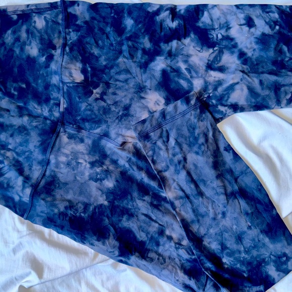 Lululemon aligns - Picture 1 of 2